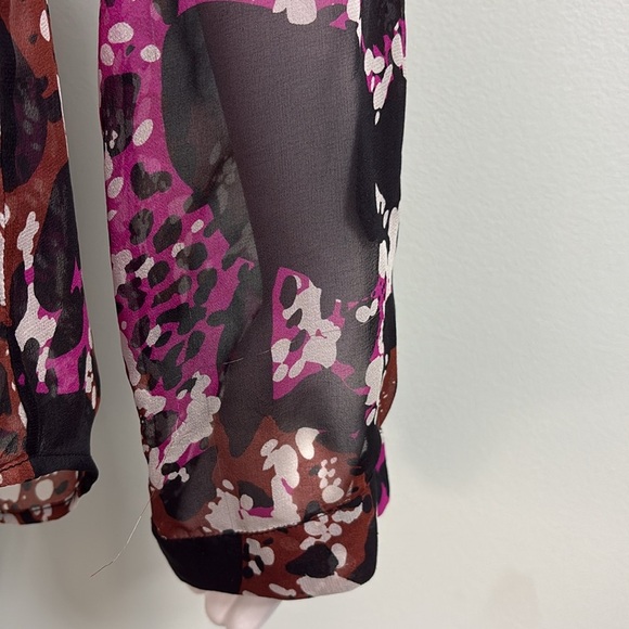 DVF Lorelei silk chiffon blouse. Size 4 - Picture 5 of 11